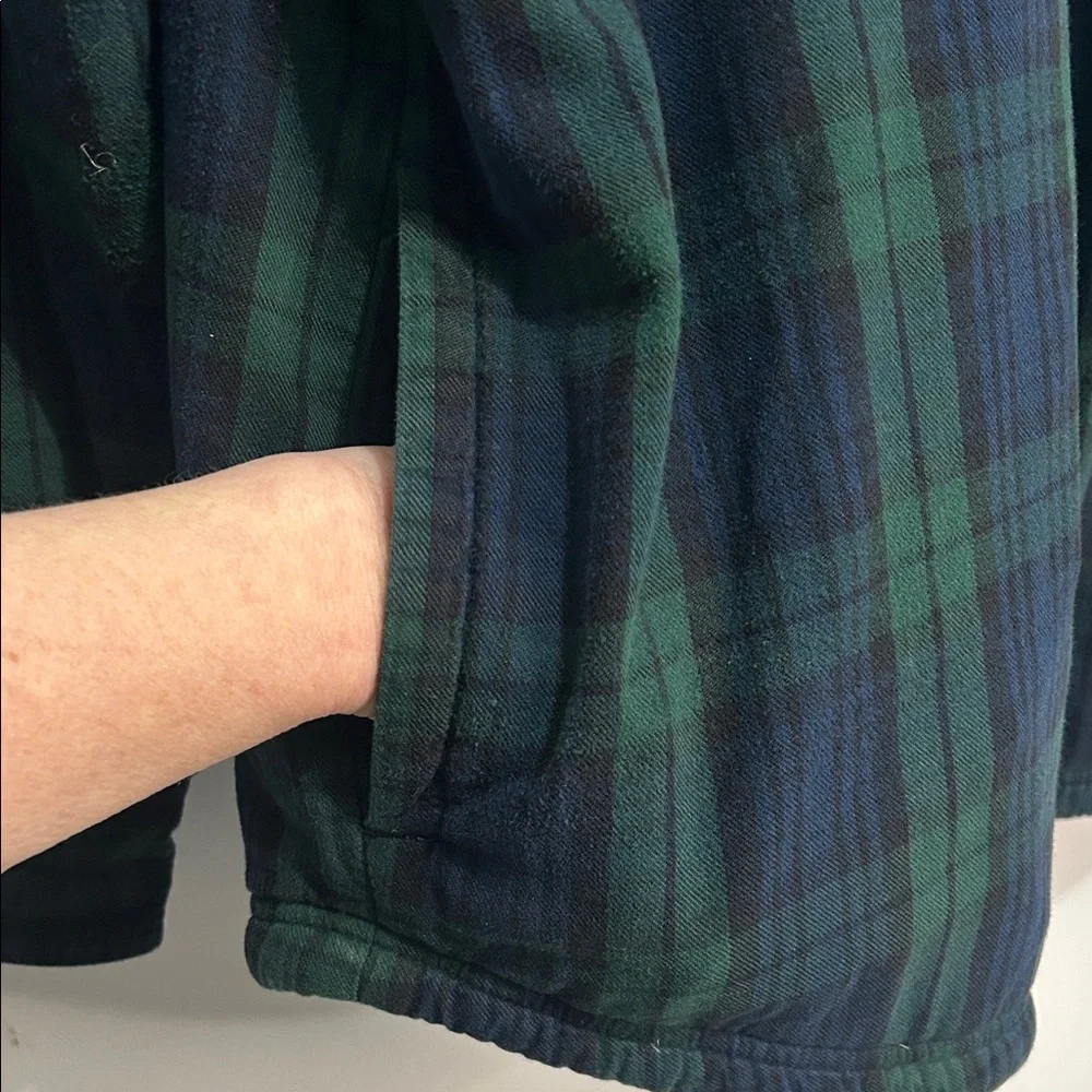 L.L. Bean Men's Plaid Sherpa Lined Flannel Jacket in Green and Navy Men’s Size L